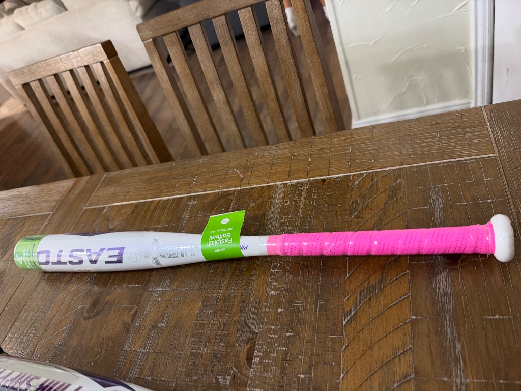 Easton Pink Sapphire Fastpitch Softball Bat 26/16 (-10) photo 2