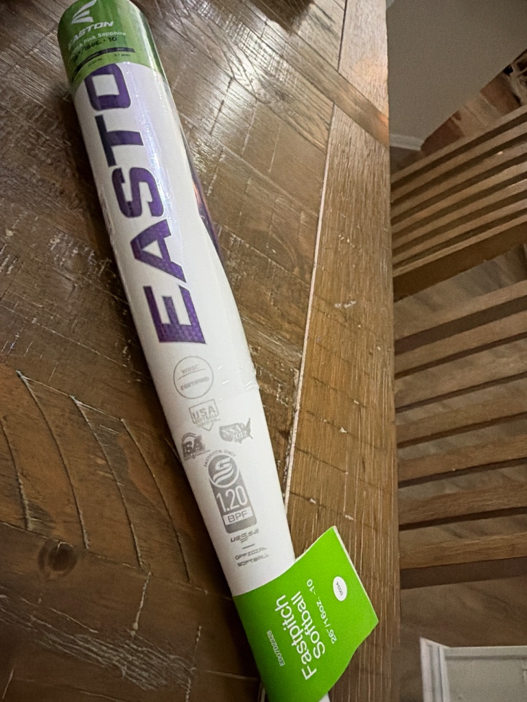 Easton Pink Sapphire Fastpitch Softball Bat 26/16 (-10) photo 3